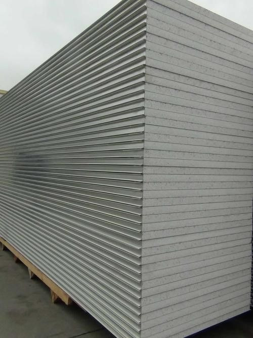 Composite sandwich wall panel